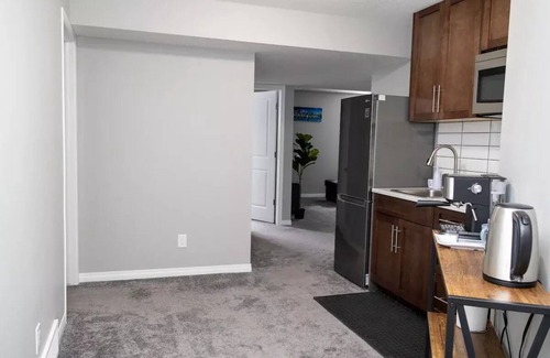 Airdrie Apartment | The Jade Place