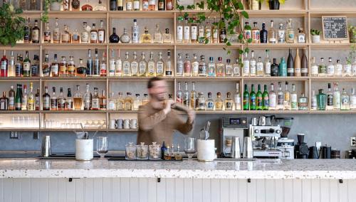 Downtown Reno Hotel | The Jesse Hotel & Bar
