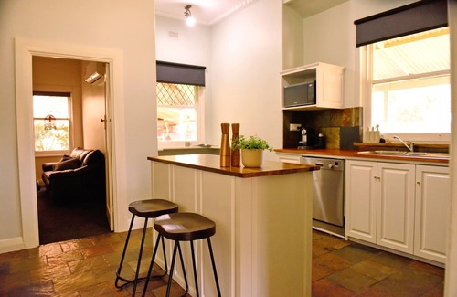 Barmera House | The Jetty House - Water Front Stay Lake Bonney Riverland