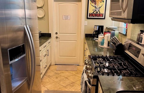 Union Square House | The Jewel of Jones-Heart of San Fran