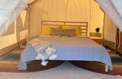 Lorena RV Rental | The Joie-Starlite Glampground