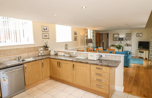 Ticknall Cottage | THE JOINERS SHOP, family friendly in Melbourne, Derbyshire