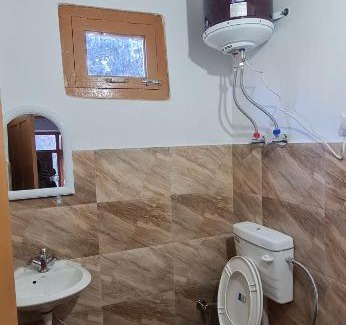 Old Manali Bed & Breakfast | The Joint Cafe & Homestay India