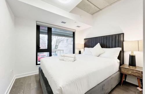 The Junction House | The Junction Nest - Free Parking by Instant Suites