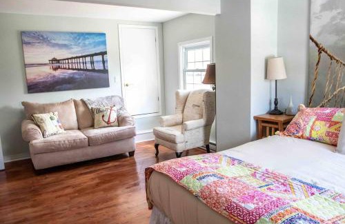 Bracebridge Apartment | The Jypsy Inn - Journey Apartment Muskoka