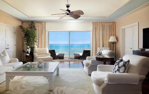 Waialae Iki Resort | The Kahala Hotel and Resort