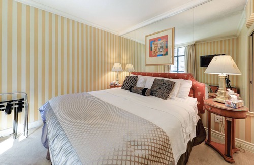 Coal Harbour Apartment | The Kahala Suite at Le Soleil