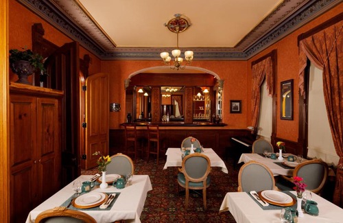 Central Business District Bed & Breakfast | The Kalamazoo House Bed & Breakfast