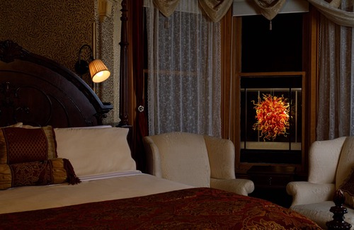 Central Business District Bed & Breakfast | The Kalamazoo House Bed & Breakfast
