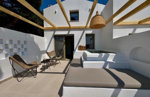 Kamari Apartment | The Kalymnos Cliff Apartments