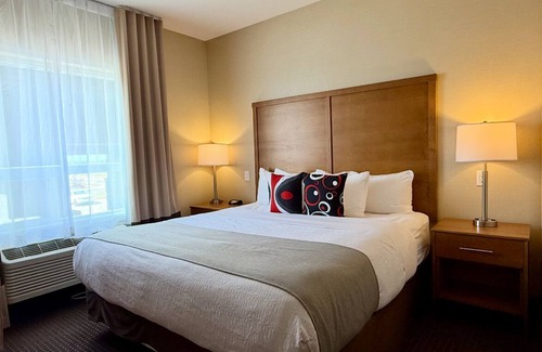 Bonnyville Hotel | The Kanata Bonnyville