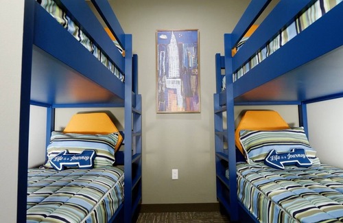 Monticello Hotel | The Kartrite Resort & Indoor Waterpark