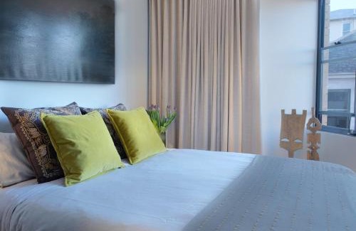 Elizabeth Bay Apartment | The KC Elizabeth Bay