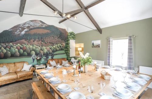 Garn Fadryn House | The Keepers Lodge