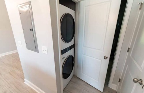 Belle Mina Apartment | The Kennedy Suite B