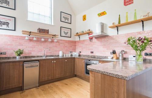 Norton House | The Kennels by Bloom Stays