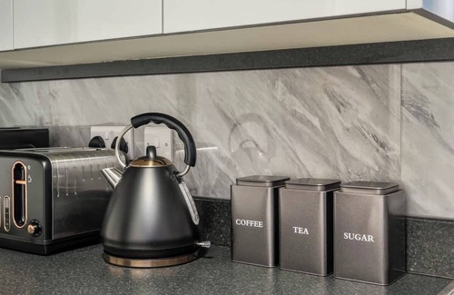 Meanwood House | The Kensington - 1 bed Home in Leeds