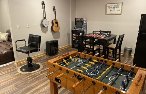 Scottsville Cabin | The Kentucky Kajun! A Beautiful 5 Bed/4 Bath Cabin On Barren River Lake.