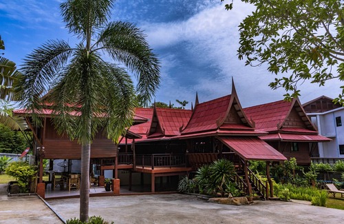 Choeng Mon Bed & Breakfast | THE KIBU THAI GUEST HOUSE - near to Big Buddha!