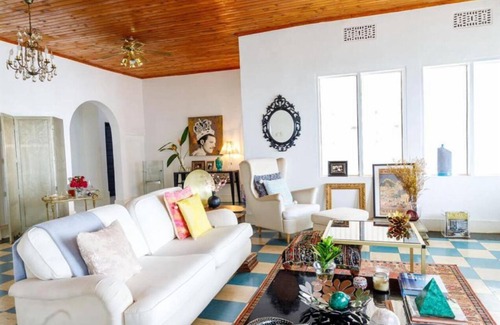 Moshi Bed & Breakfast | The Kilimanjaro Villa - Deluxe Queen Room with Two Queen Beds