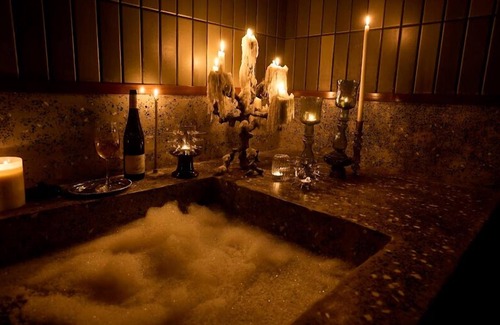 Dadar Hotel | The Kin Hotel