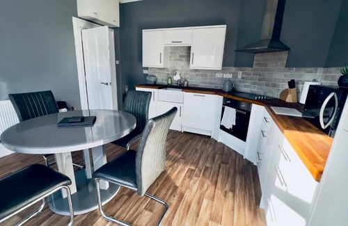 Whitehead Apartment | The King's Tower