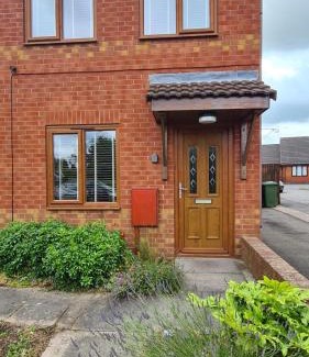 Kingsbury House | The Kingfisher, by Spires Accommodation a great location for visiting the NEC and Drayton Manor