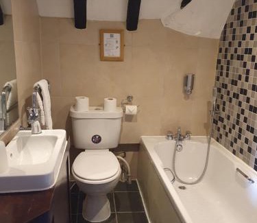 Stow-on-the-Wold Hotel | The Kings Arms Hotel