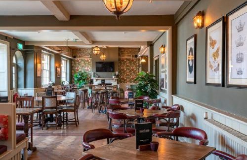 Melksham Hotel | The Kings Arms Hotel