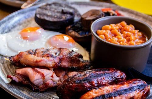 Acle Bed & Breakfast | The Kings Head Inn, home of The Acle Steak