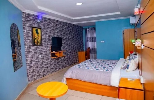 Ibadan Hotel | The Kings Hotel and Suites