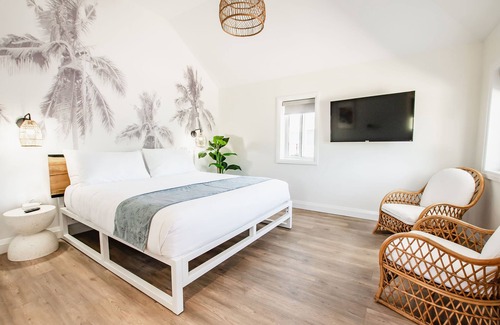 Grand Bend Hotel | The Kiwi Motel