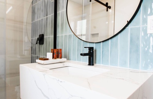 Grand Bend Hotel | The Kiwi Motel