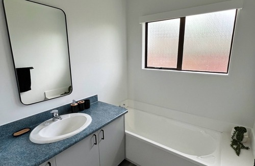 Whangarei House | The Kiwi Nest Townhouse in Maunu close to CBD