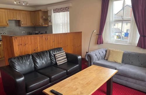 Knighton Apartment | The Knighton Apartment by Paymán Club