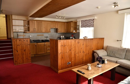 Knighton Apartment | The Knighton Apartment by Paymán Club