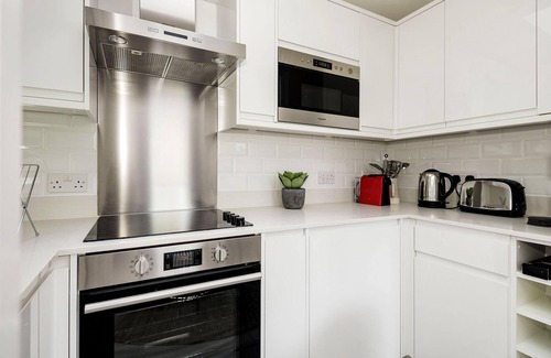 Belgravia Apartment | The Knightsbridge Suite Next to Sloane Square