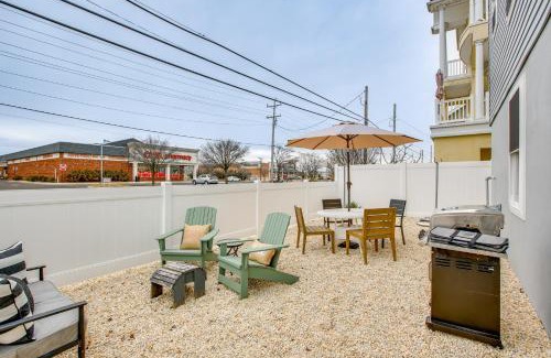 Wildwood House | The Kraken Wildwood Townhome half Mi to Beach!