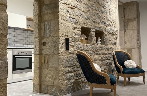 Villefranche-de-Rouergue Apartment | The Loft of the Hotel Dieu