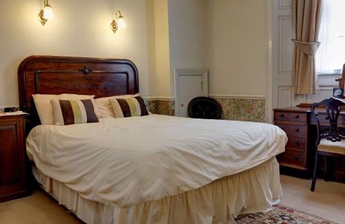 Beverley Hotel | The Lairgate