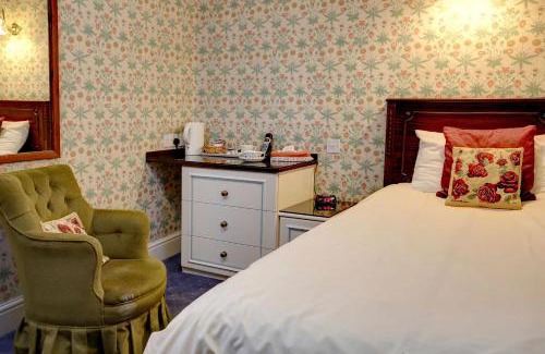 Beverley Hotel | The Lairgate