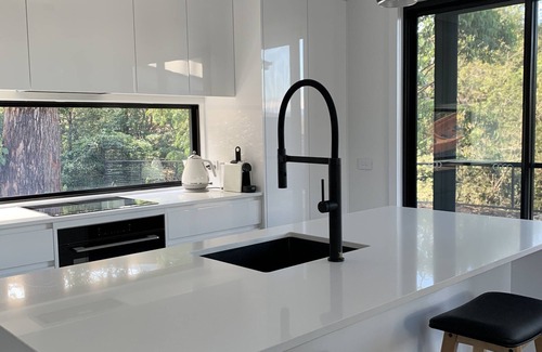 Merimbula Cabin | The Lake Apartment: Merimbula
