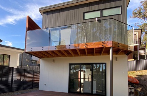Merimbula Cabin | The Lake Apartment: Merimbula
