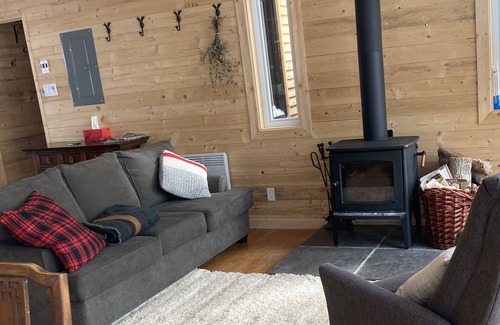 Sainte Paule Ski Chalet | The lake cottage