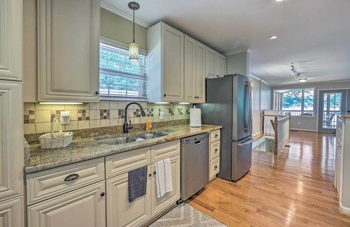 Vincent House | ‘The Lake Escape’: Boat Dock, Fire Pit, Kayak!