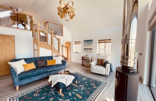 Grampound House | The Lake House , luxury rural retreat