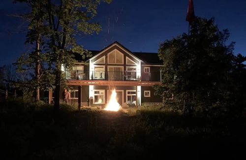 McKellar Cottage | The Lake House on Mantiouwabing Parry Soundnn