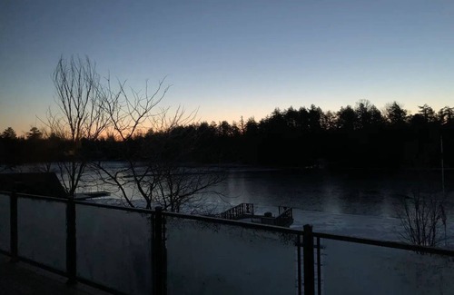 McKellar Cottage | The Lake House on Mantiouwabing Parry Soundnn