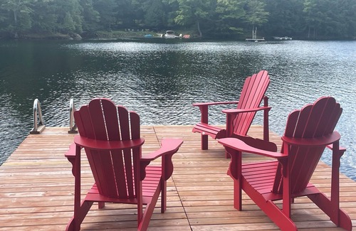 Tay Valley Cottage | The Lake house retreat is the Big Rideau's best kept secret.