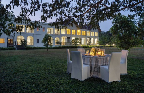 Kumbalam Resort | The Lake Manor